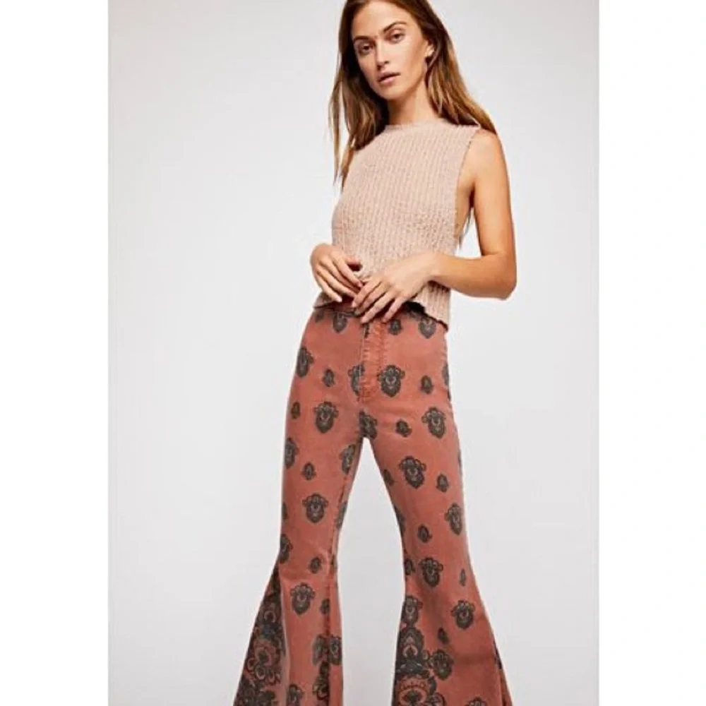 NEW RARE Free People Just Float On Printed Flare Jeans Size 25 Rust Combo - Picture 16 of 16